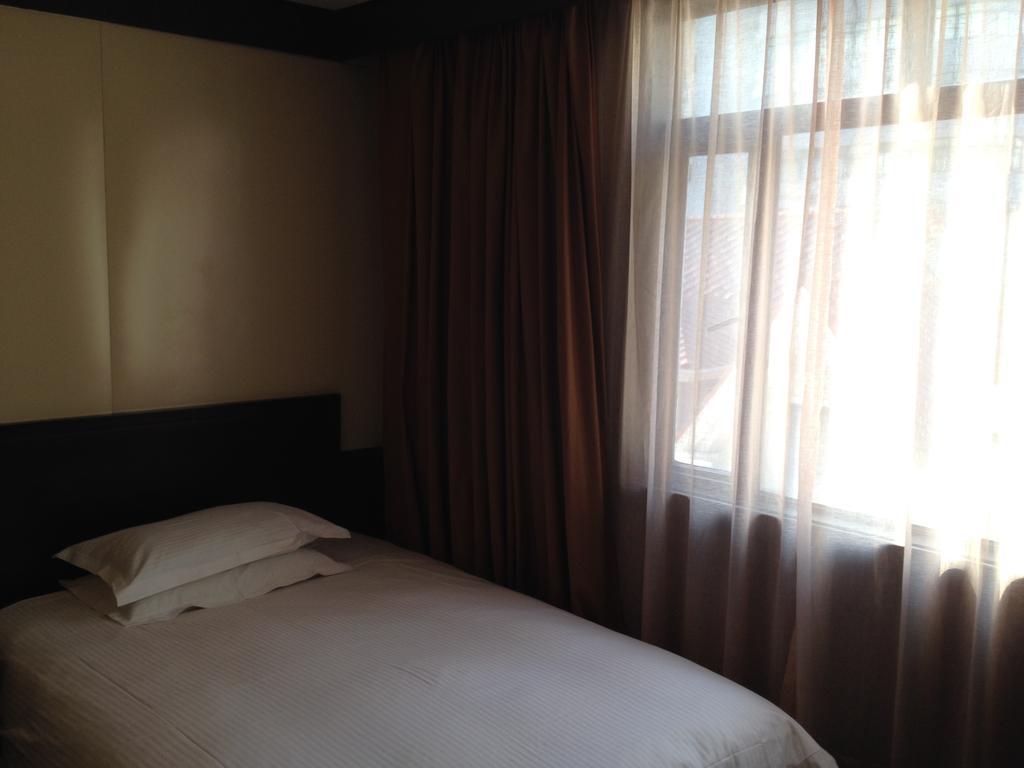 Baolong Homelike Hotel - Henglong Hotel Jingan Dış mekan fotoğraf