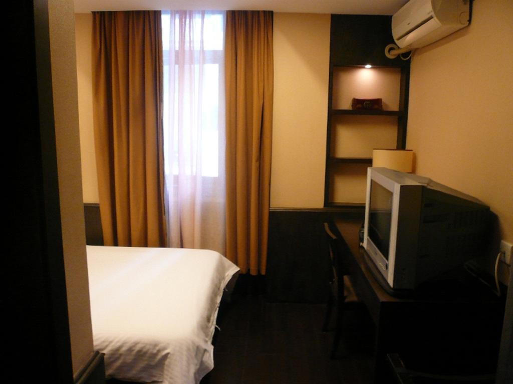 Baolong Homelike Hotel - Henglong Hotel Jingan Dış mekan fotoğraf